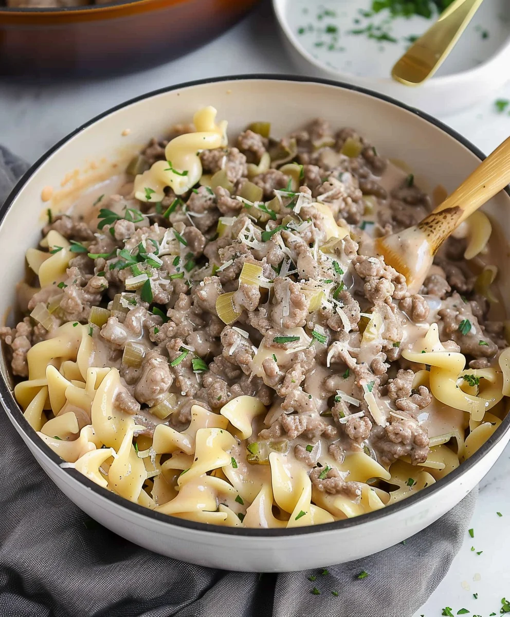 Easy Ground Beef Stroganoff – Quick & Creamy Family Dinner